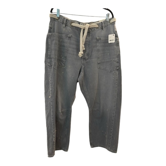 Free People / We The Free Moxie Low Slung Pull On Barrel Denim / Boho Jeans - Picture 2 of 3